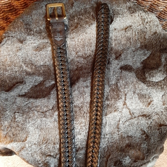 Dockers Belt Men's 32 Black Braided Leather Brass Buckle Adjustable Fish Tail - Picture 6 of 7